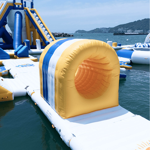 トンネルウィズホール